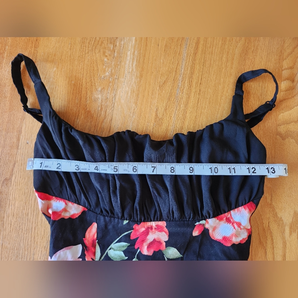 Pinup Couture Black Floral Holly - Picture 3 of 5